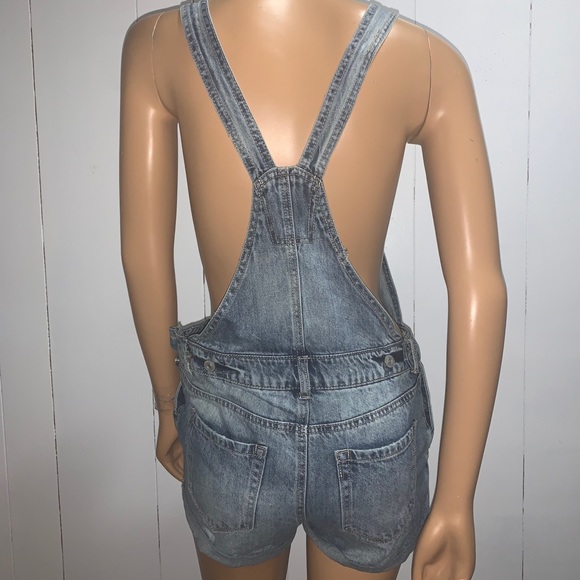 Distressed denim overall shorts - Picture 2 of 2
